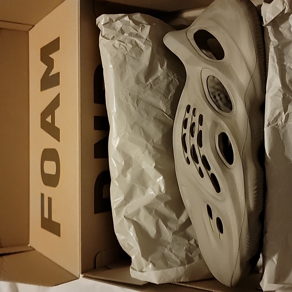 Size 11 Yeezy foam rnr in Stone Sage color
